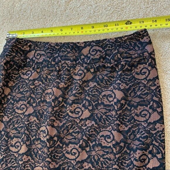 Forever 21 black lace skirt size medium - Picture 5 of 6